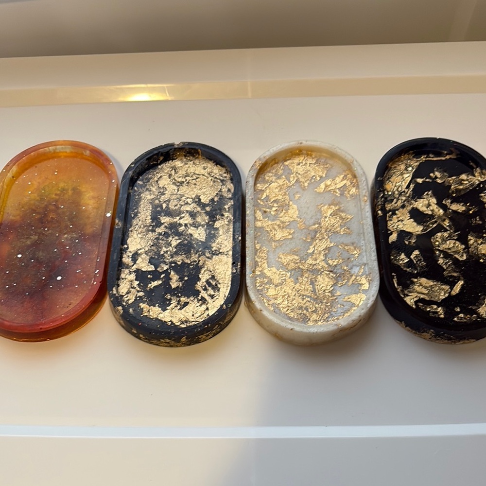 Elegant Resin Tray Set with Gold Leaf
